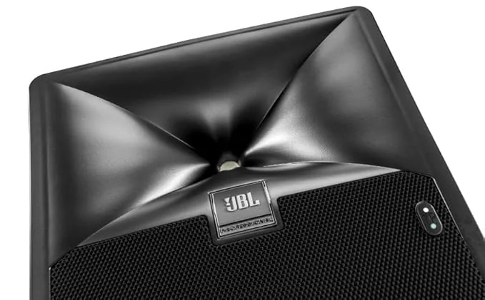 JBL Professional 705P wired Bookshelf Monitor, Black